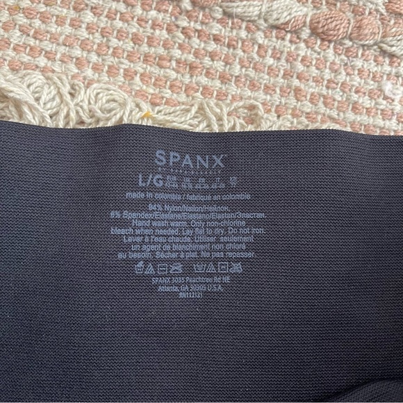 SPANX Seamless Side Zip Leggings Very Black Size L Revolve - Picture 10 of 13